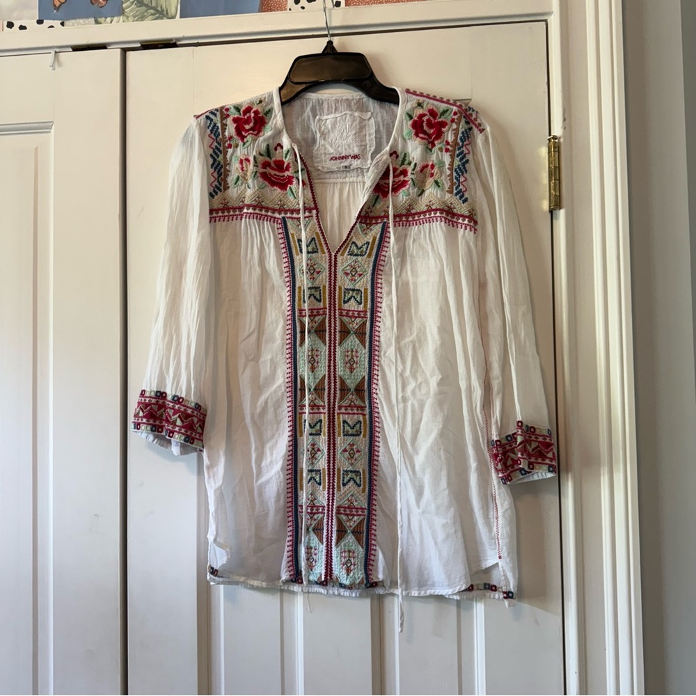 Johnny Was 3J Workshop White Embroidered Cotton Peasant Top Size Small